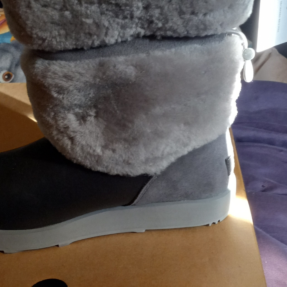 Uggs gray and black